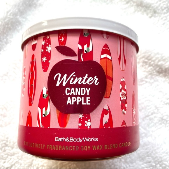 NWT Bath & Body Works 3-Wick Scented Candle – Winter Candy Apple 🍎❄️ - Picture 3 of 9